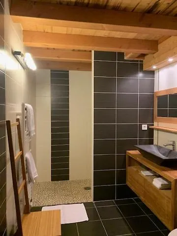 Gîtes Les Pralets Saint-Eustache Hébergement de vacances